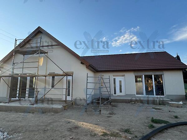 Eladó lakás Mindszent