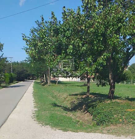 Eladó földterület Pázmánd