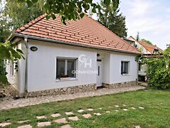 Eladó ház Füle