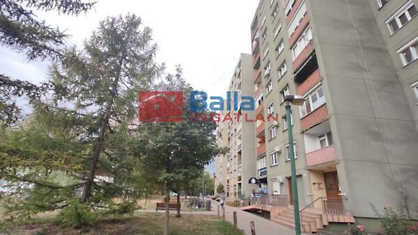 Eladó lakás Dunaújváros