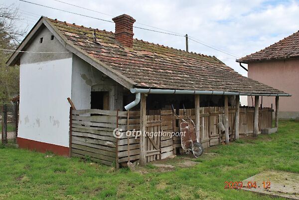 Eladó ház Tiszaszentimre