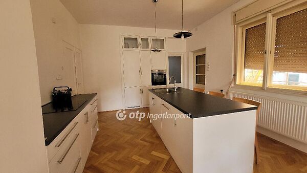 Eladó ház Jászberény