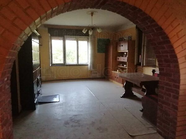 Eladó ház Szőlősgyörök