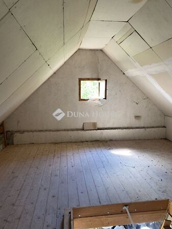 Eladó földterület Decs