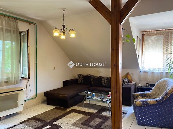 Eladó ház Felcsút