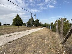 Eladó földterület Dad