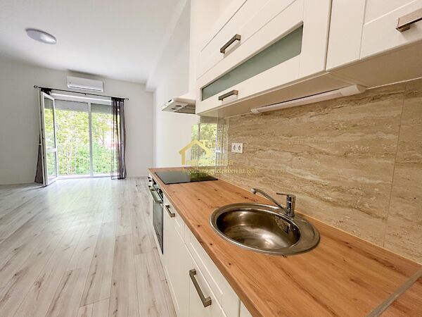 Eladó lakás Csorna