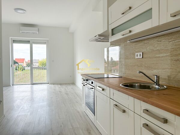 Eladó lakás Csorna