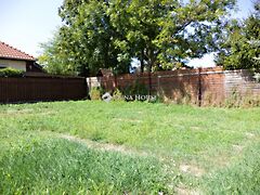 Eladó földterület Pusztaszabolcs