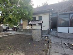 Eladó ház Budakalász