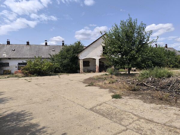 Eladó ipari Rákóczifalva