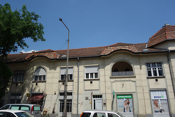 Eladó lakás Gödöllő, Központ