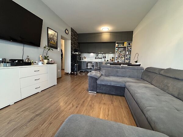 Eladó lakás Komárom