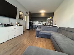 Eladó lakás Komárom