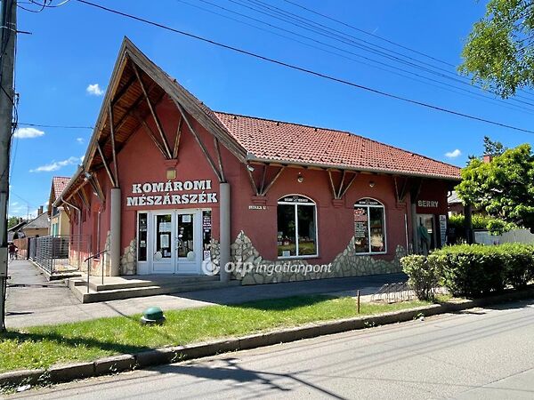 Eladó üzleti Kisújszállás