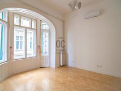 Eladó lakás Budapest, VI. kerület