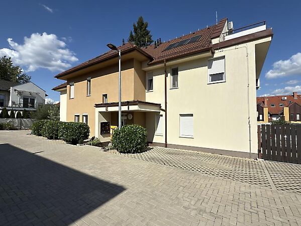 Eladó lakás Szentendre