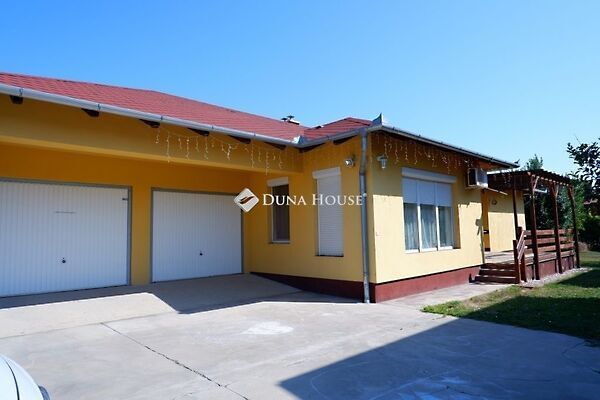 Eladó ház Székesfehérvár