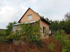 Eladó földterület Csór