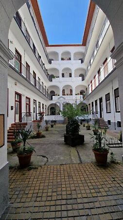 Eladó lakás Budapest, VI. kerület