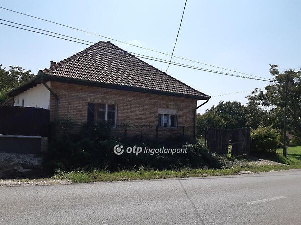 Eladó ház Vácszentlászló