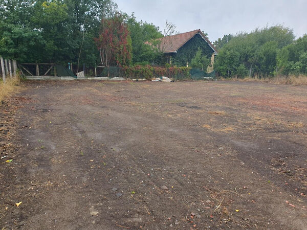 Eladó földterület Szentes