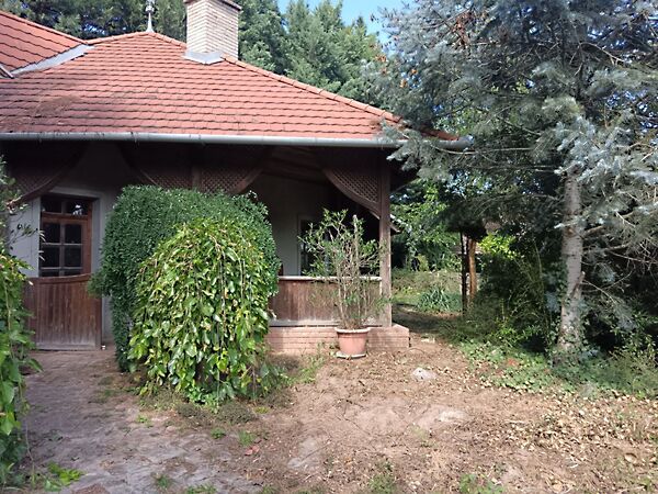 Eladó üzleti Tápszentmiklós