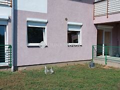 Eladó lakás Szentlőrinc