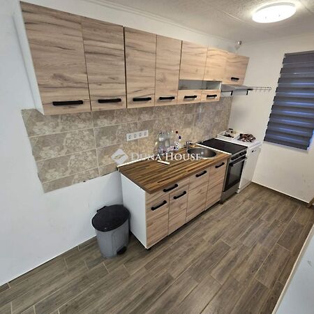 Eladó ház Lajosmizse