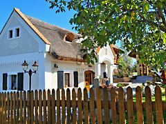 Eladó nyaraló Csopak