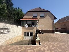 Eladó ház Bük