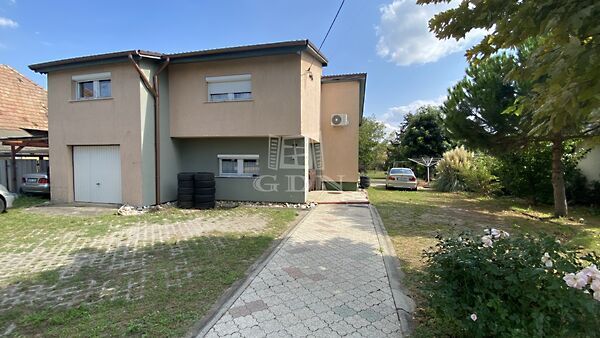 Eladó ház Gyömrő