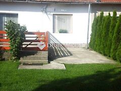 Eladó nyaraló Balatonfenyves