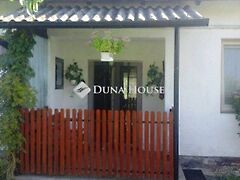 Eladó nyaraló Balatonfenyves