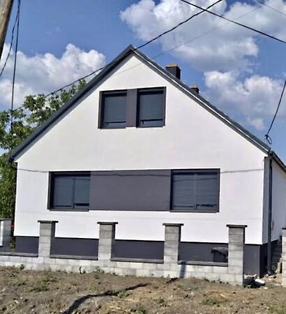 Eladó ház Tárkány