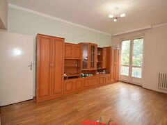 Eladó lakás Győr, Belváros