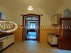 Eladó ház Veszprém