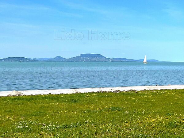 Eladó lakás Balatonmáriafürdő