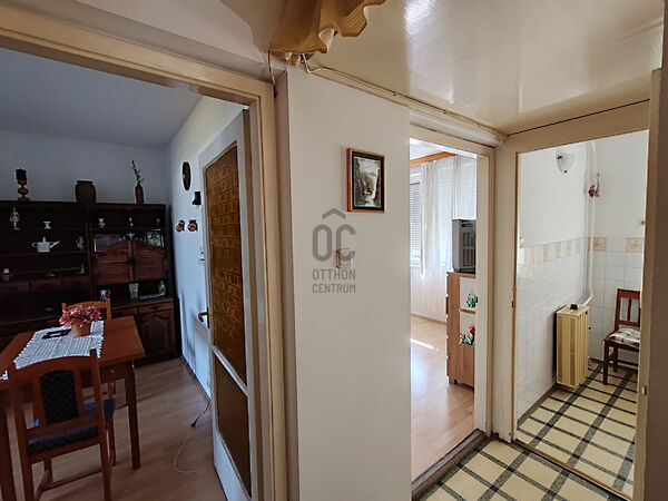 Eladó lakás Győr, Adyváros