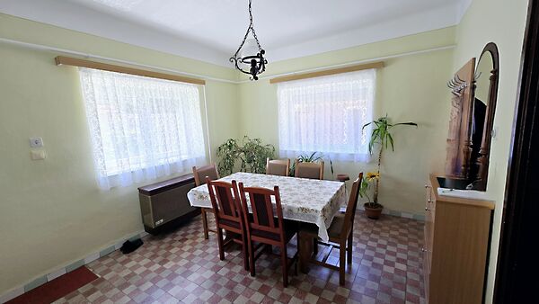 Eladó ház Sándorfalva