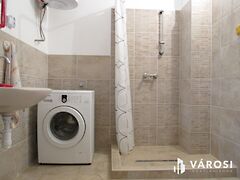 Eladó ház Érsekvadkert