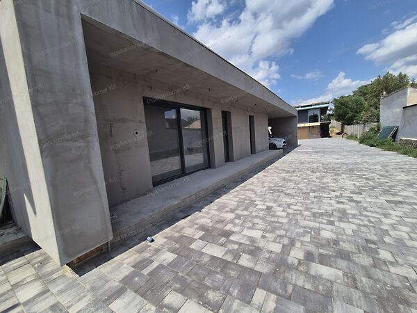 Eladó iroda Dunaharaszti