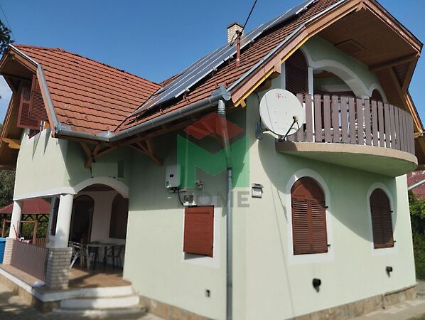 Eladó ház Balatonmáriafürdő