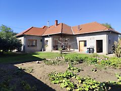 Eladó ház Lakitelek