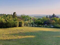 Eladó földterület Páty