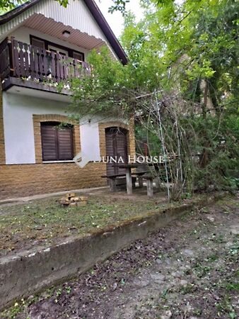 Eladó nyaraló Tát