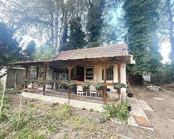 Eladó nyaraló Dömsöd