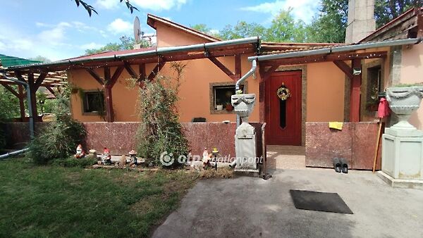 Eladó ház Jászberény