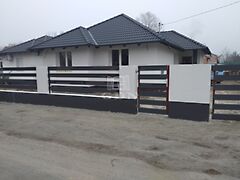 Eladó ház Tápióság