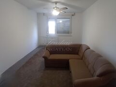 Eladó lakás Győr, Adyváros